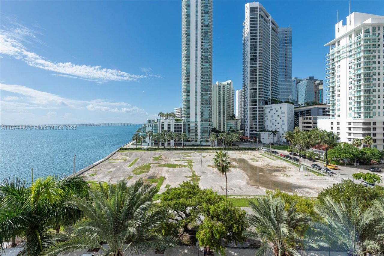 1155 Brickell Bay Dr, Unit 609, Miami, FL 33131 Photo