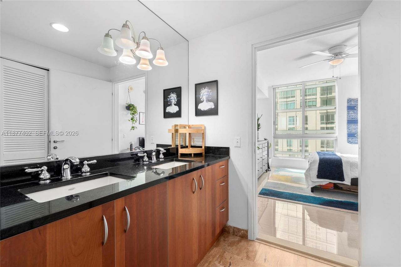 300 S Biscayne Blvd, Unit T-3604, Miami, FL 33131 Photo