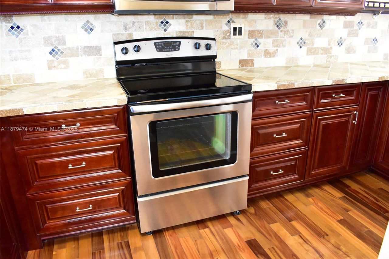 9641 Sunrise Lakes Blvd, Unit 306, Sunrise, FL 33322 Photo