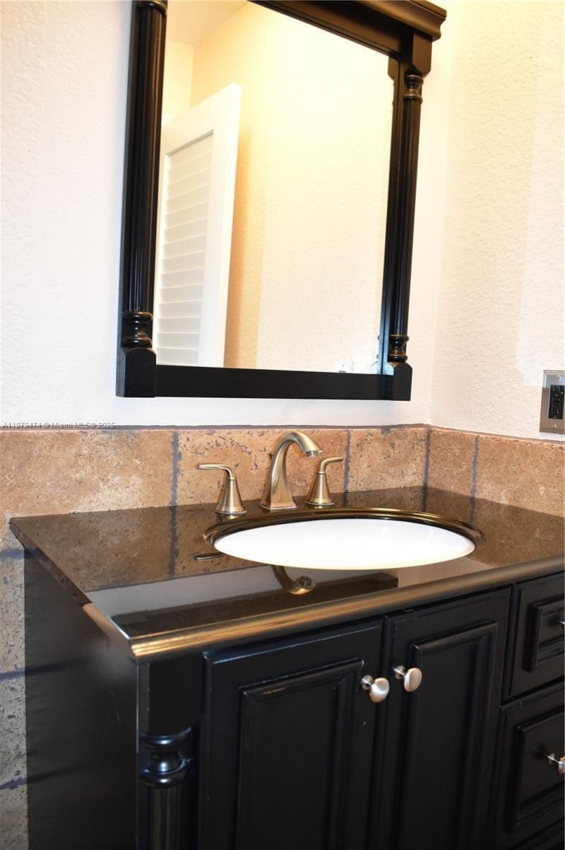 9641 Sunrise Lakes Blvd, Unit 306, Sunrise, FL 33322 Photo