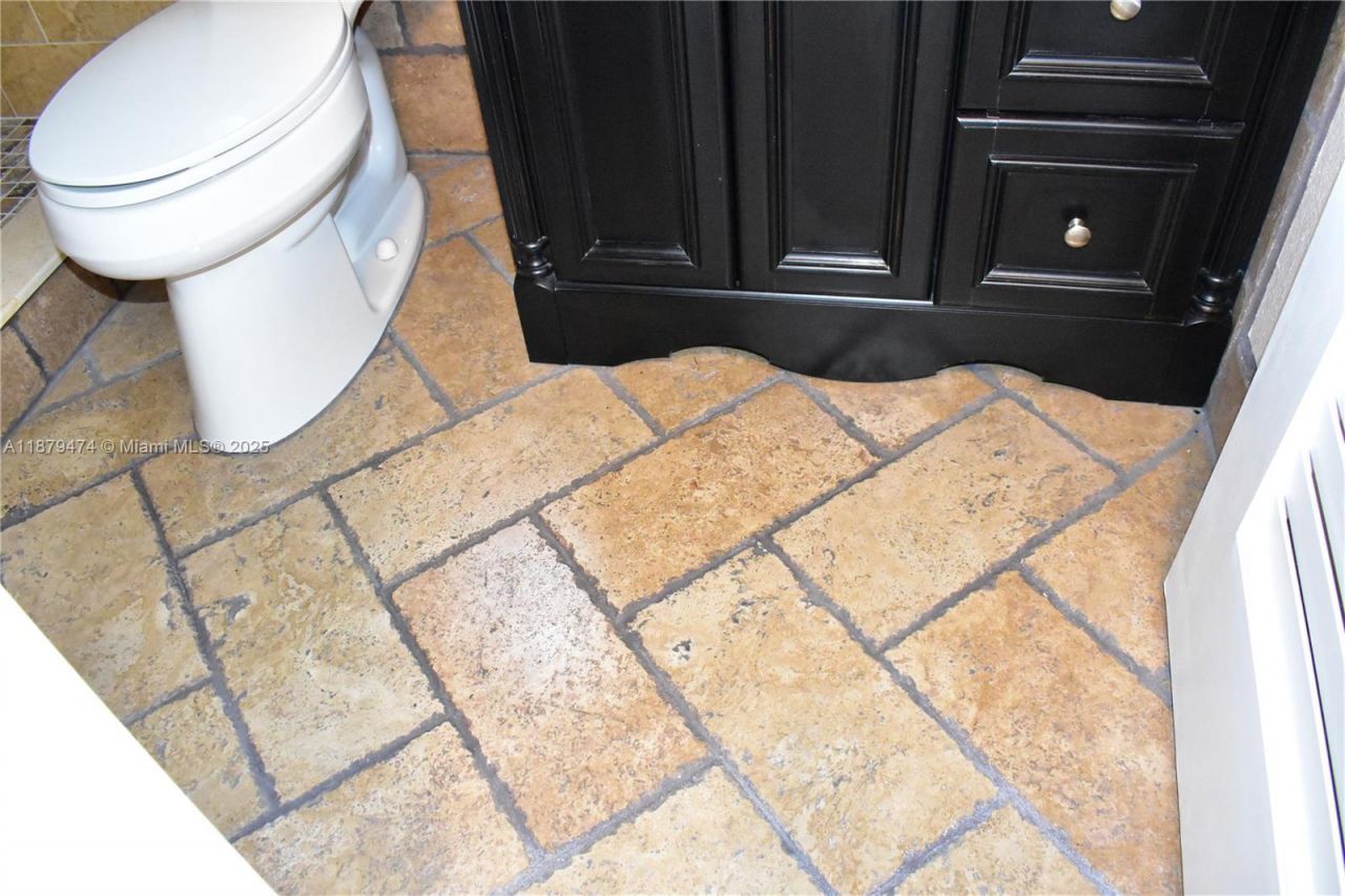 9641 Sunrise Lakes Blvd, Unit 306, Sunrise, FL 33322 Photo