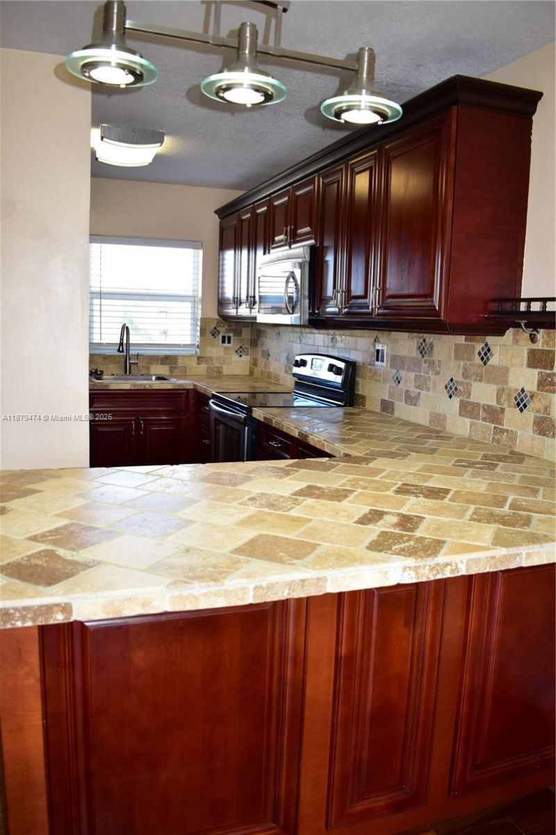 9641 Sunrise Lakes Blvd, Unit 306, Sunrise, FL 33322 Photo