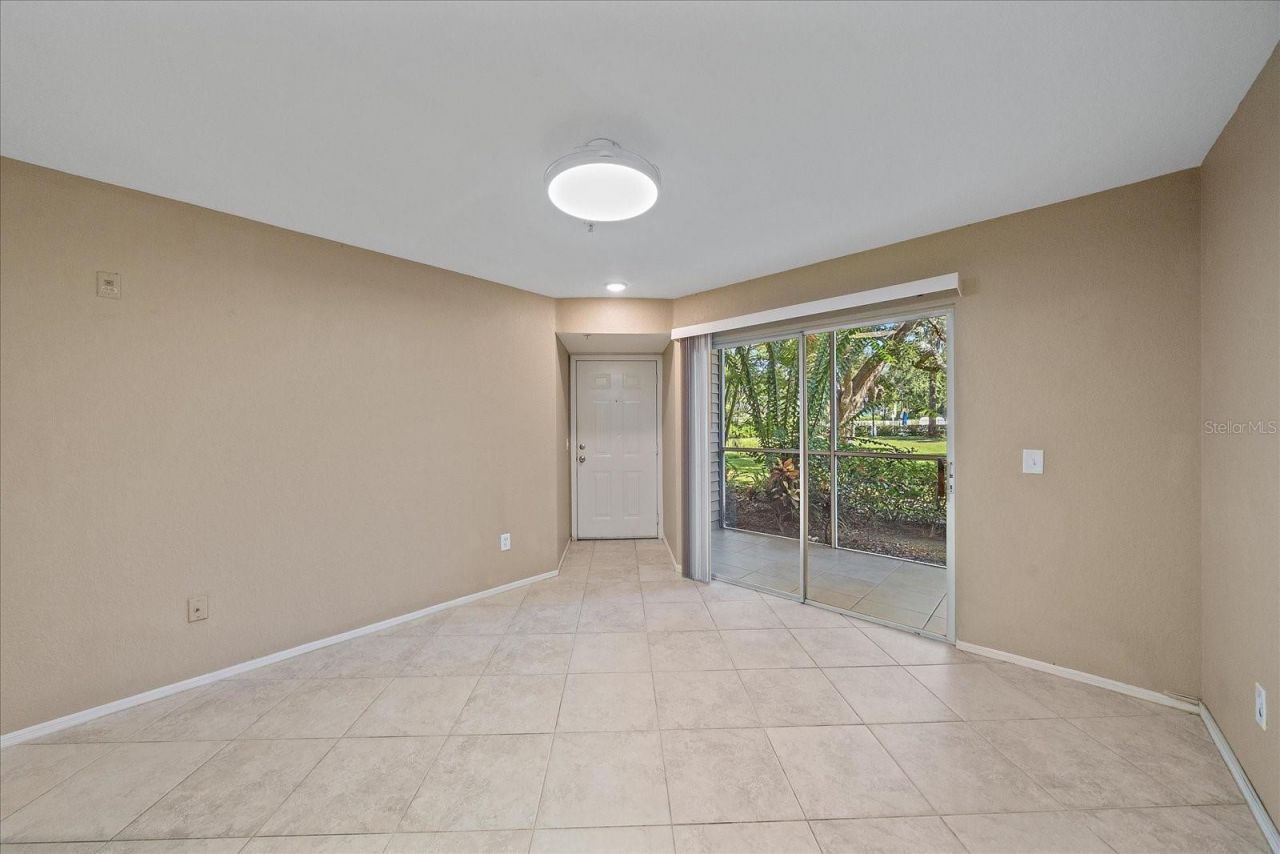850 S Tamiami Trail, Unit 207, Sarasota, FL 34236 Photo