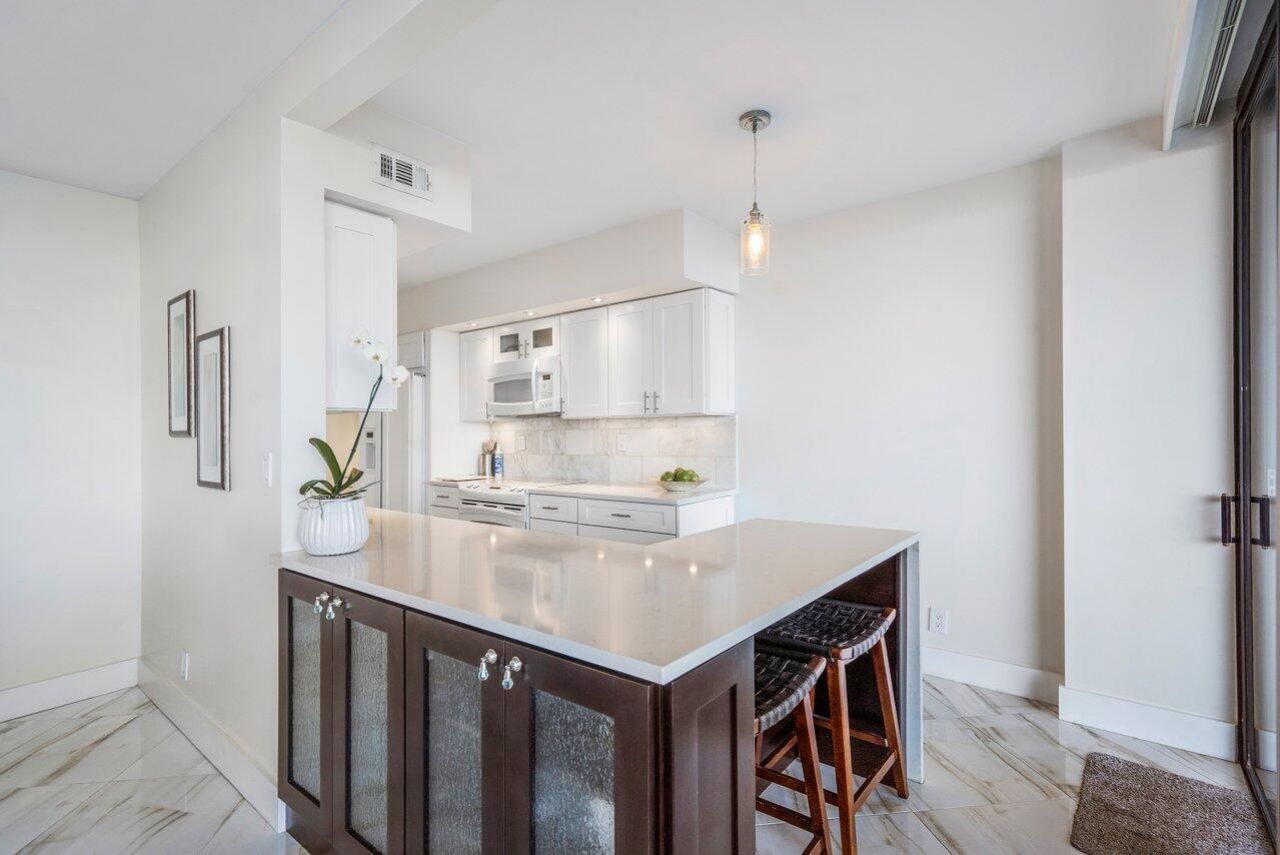 3300 S Ocean Boulevard S, Unit 104s, Palm Beach, FL 33480 Photo