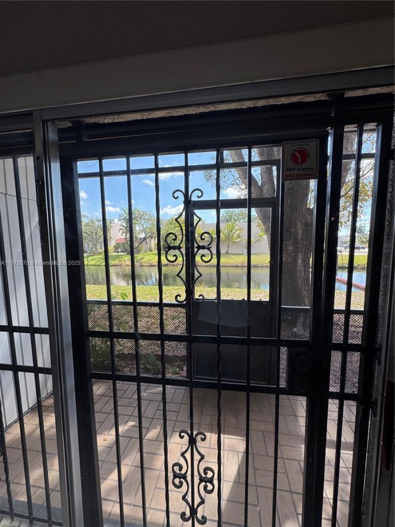 10353 N Kendall Dr, Unit BB2, Miami, FL 33176 Photo