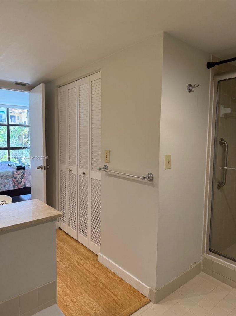 600 Biltmore Way, Unit 320, Coral Gables, FL 33134 Photo