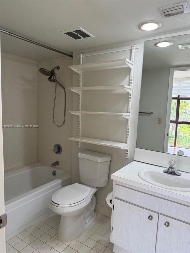 600 Biltmore Way, Unit 320, Coral Gables, FL 33134 Photo