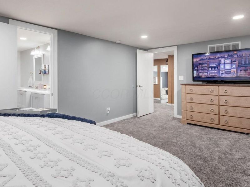 2378 W High Street NE, Newark, OH 43055 Photo 18