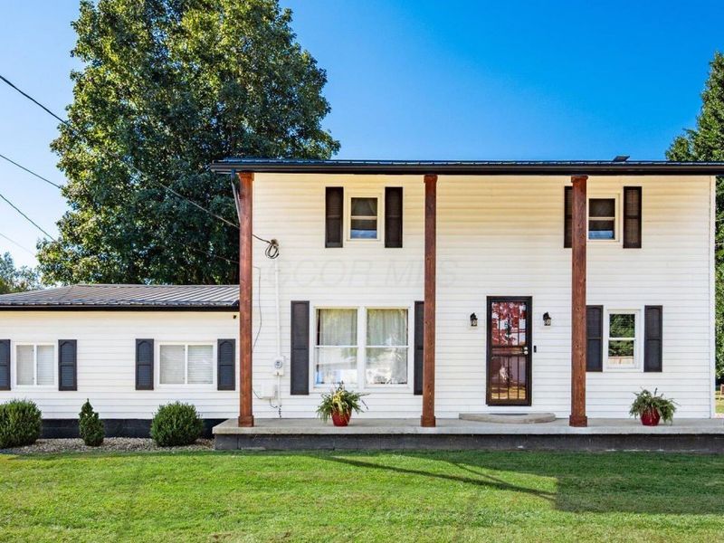 2378 W High Street NE, Newark, OH 43055 Photo 2