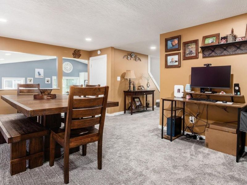 2378 W High Street NE, Newark, OH 43055 Photo 4