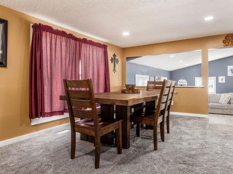 2378 W High Street NE, Newark, OH 43055 Photo 5