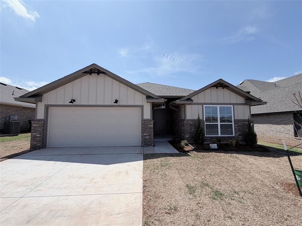 18141 Autumn Grove Drive, Edmond, OK 73012 Main Photo
