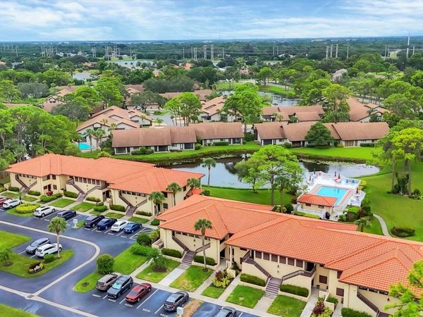 5216 LAKE VILLAGE DRIVE, Unit 71, SARASOTA, FL 34235