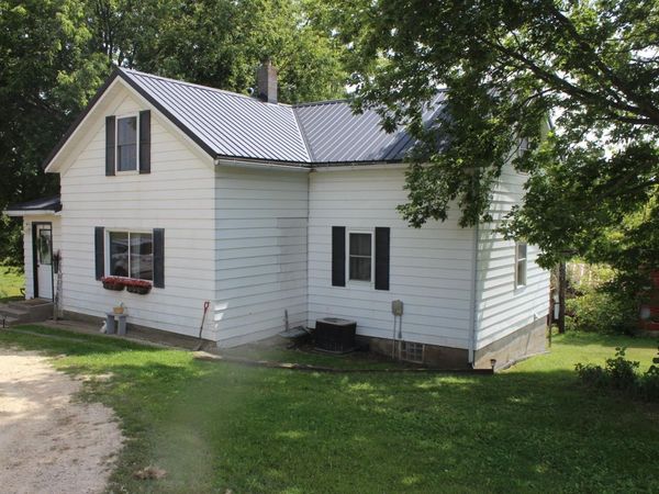 25483 134th Street, Maquoketa, IA 52060