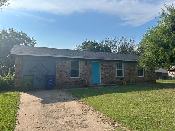 4605 Navajo Trail, Balch Springs, TX 75180