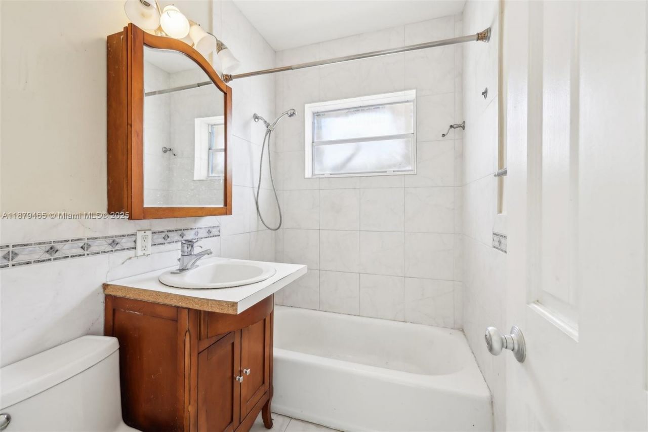 1121 SW 36th Ave, Miami, FL 33135 Photo