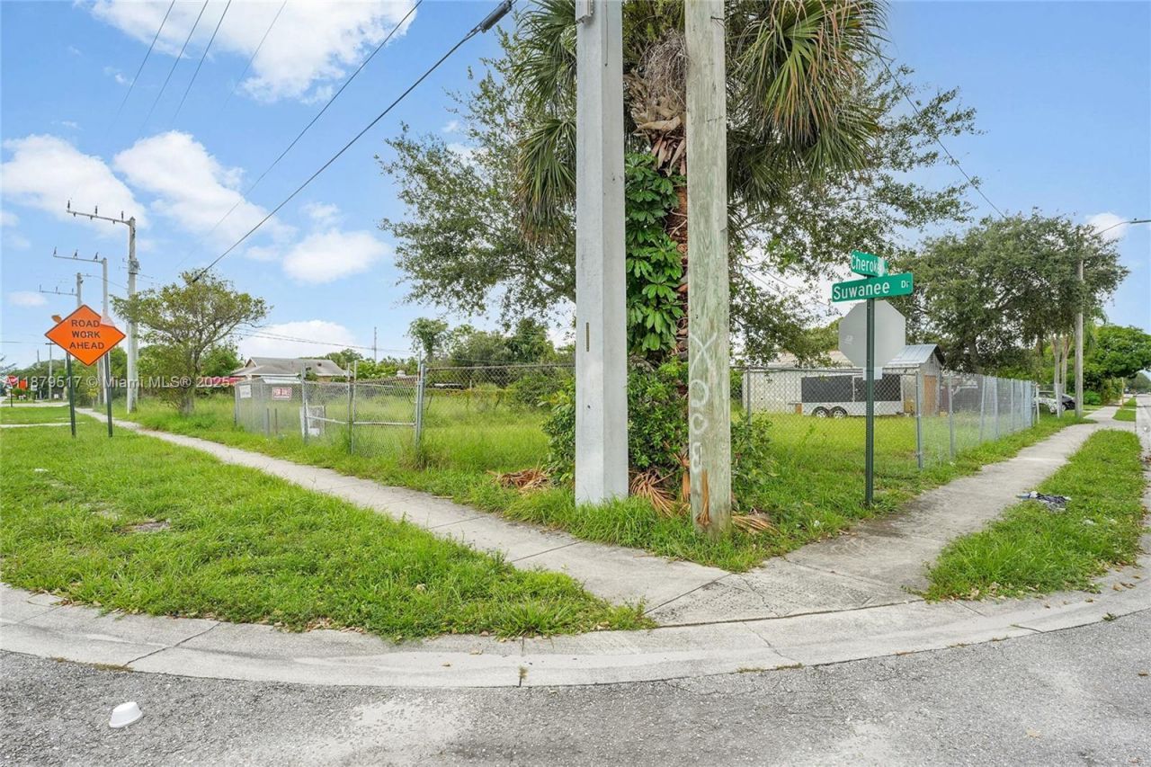 1819 Suwanee Dr, West Palm Beach, FL 33409 Photo