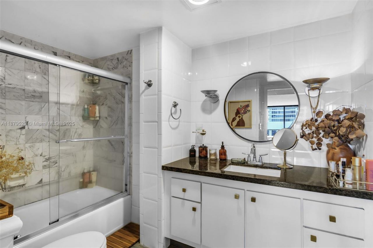 555 NE 15th St, Unit PH-D, Miami, FL 33132 Photo