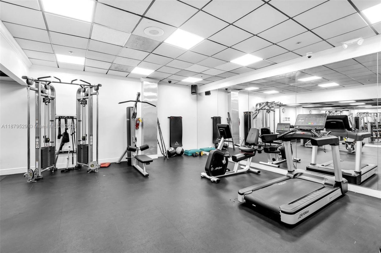 555 NE 15th St, Unit PH-D, Miami, FL 33132 Photo