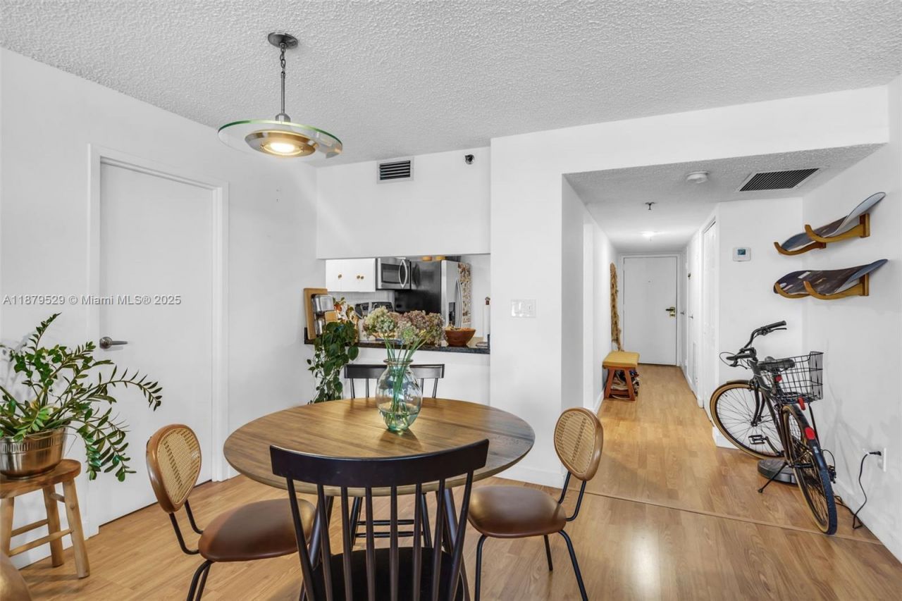 555 NE 15th St, Unit PH-D, Miami, FL 33132 Photo