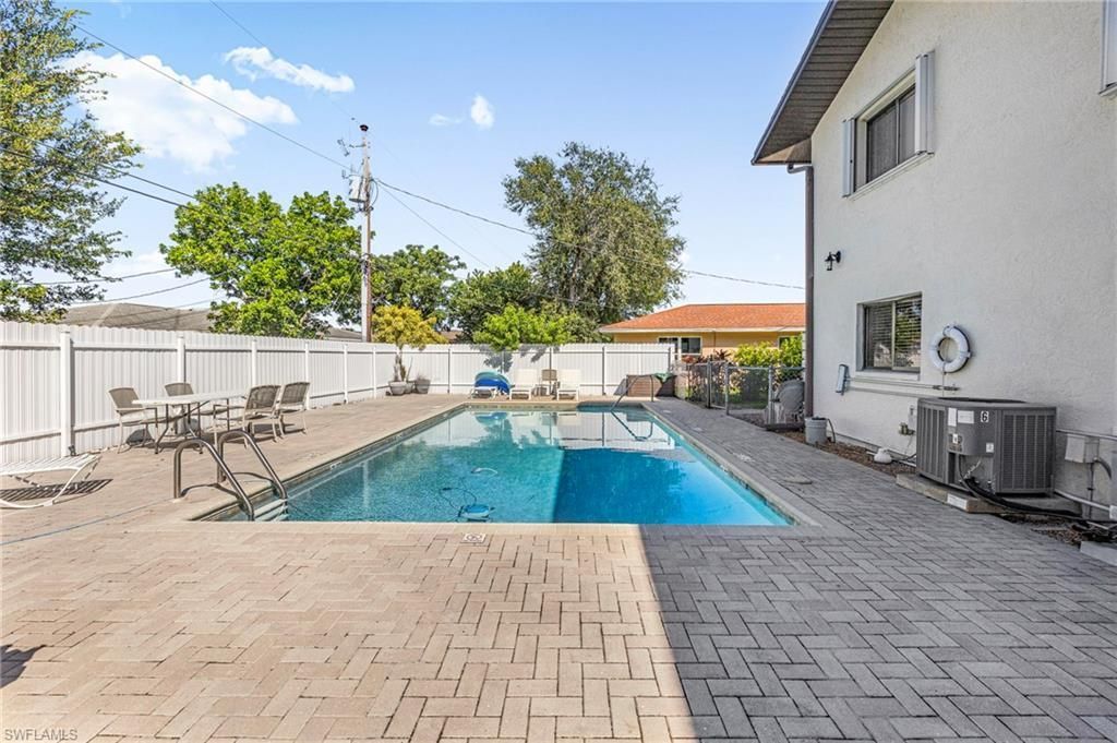 3720 SE 10th Ave, Unit 102, Cape Coral, FL 33904 Photo