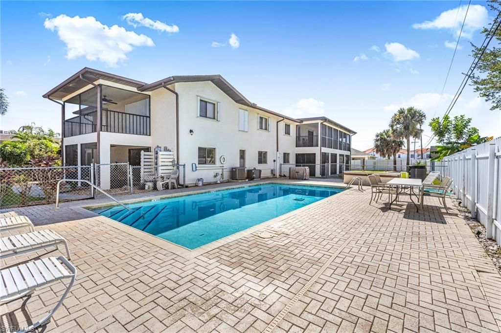 3720 SE 10th Ave, Unit 102, Cape Coral, FL 33904 Photo