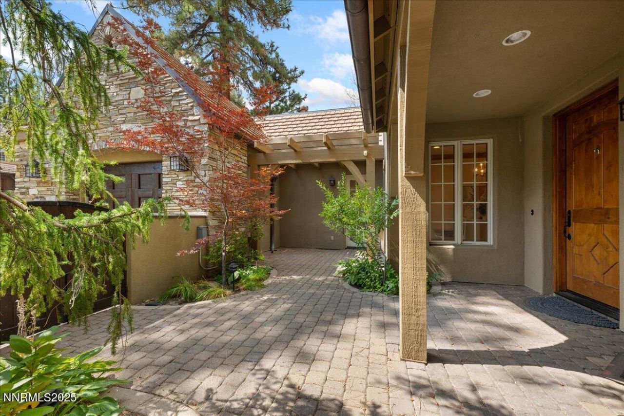 6410 Zermatt Court, Reno, NV 89511 Photo