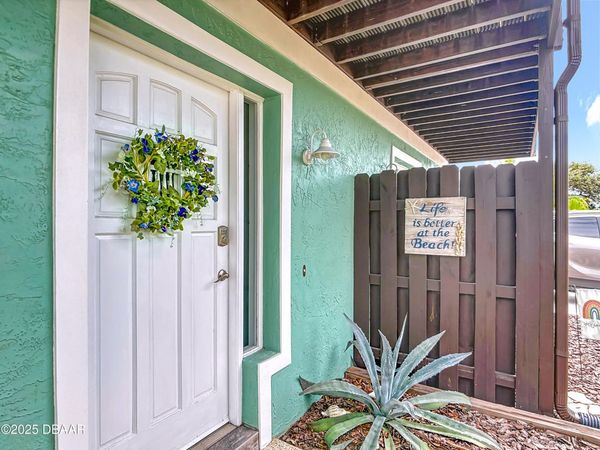 3813 Sandstone Court, New Smyrna Beach, FL 32169