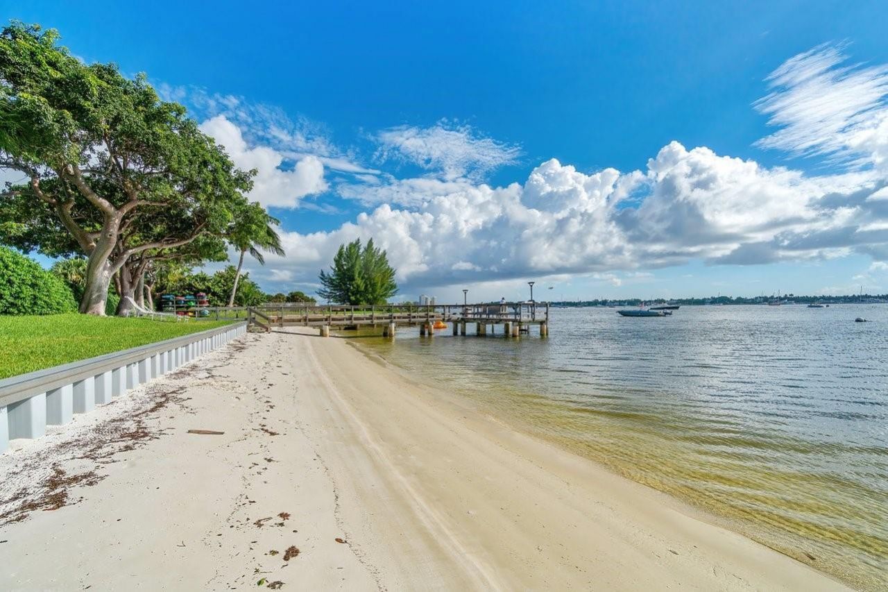 5600 N Flagler Drive, Unit 2004, West Palm Beach, FL 33407 Photo