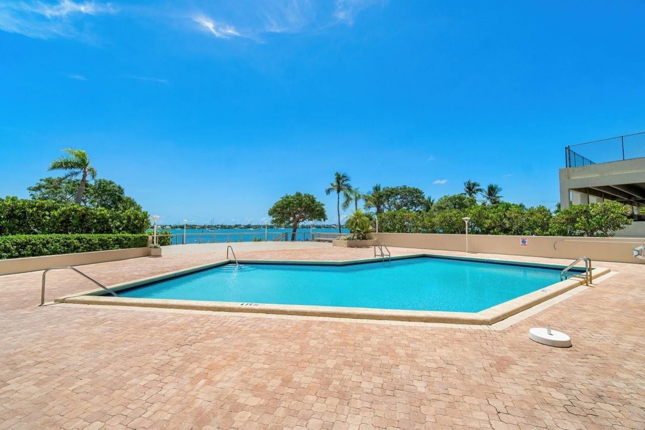 5600 N Flagler Drive, Unit 2004, West Palm Beach, FL 33407 Photo