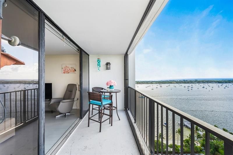 5600 N Flagler Dr, Unit 2004, West Palm Beach, FL 33407 Photo