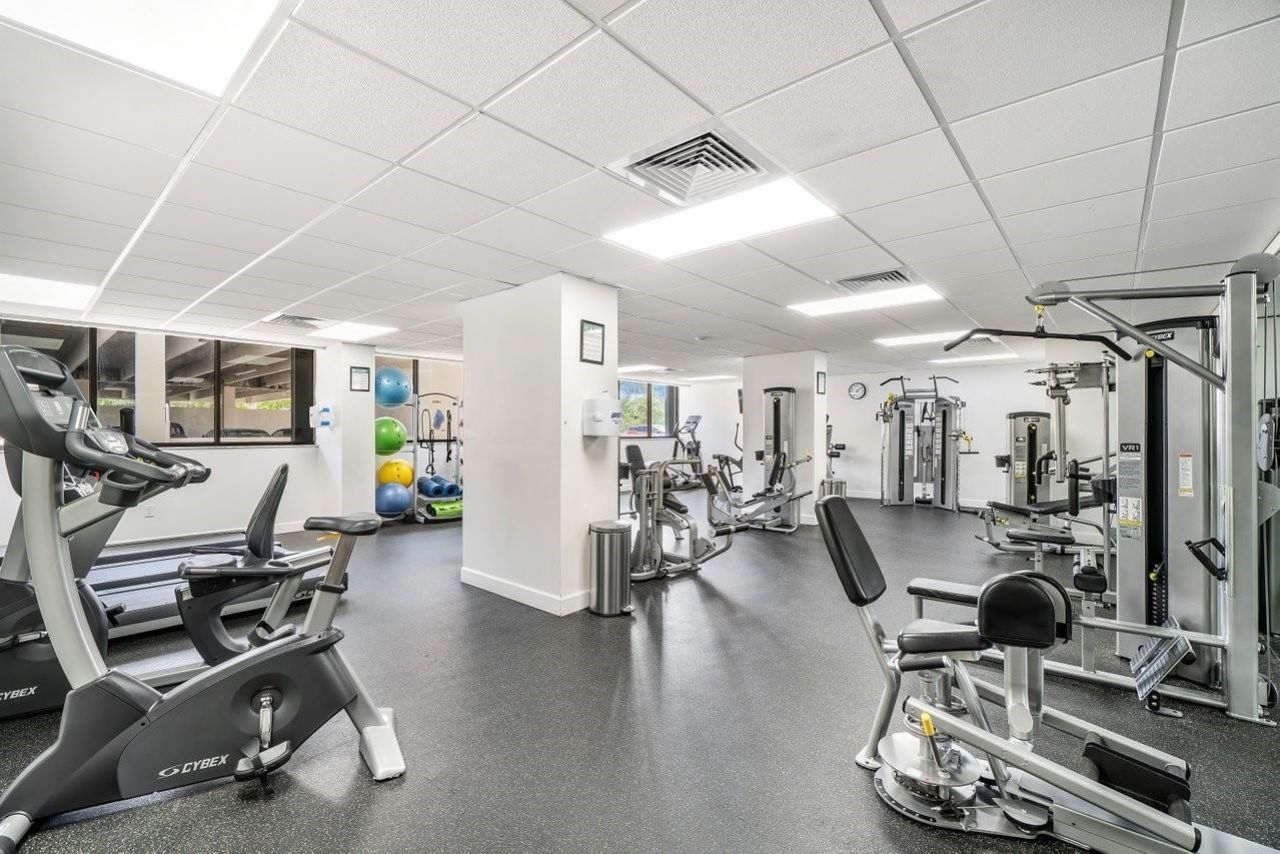 5600 N Flagler Drive, Unit 2004, West Palm Beach, FL 33407 Photo