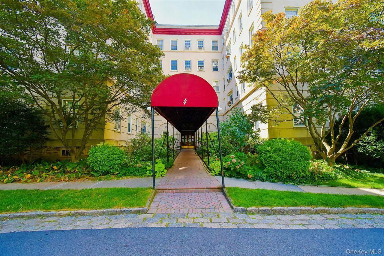 4 Park Lane Mount Vernon, NY 10552