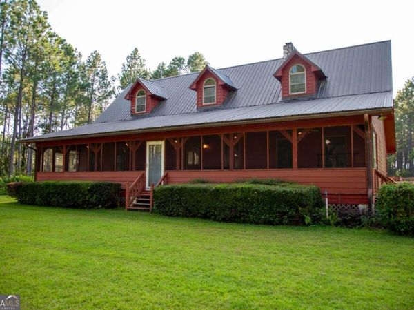 5495 Cross Road, Broxton, GA 31519