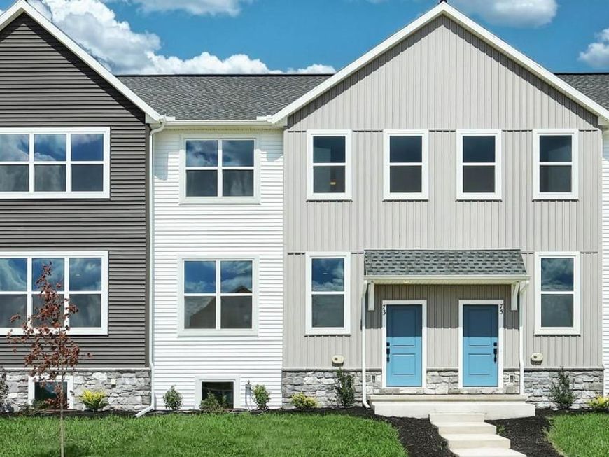 73 N Conifer Drive, Elizabethtown, PA 17022 Main Photo