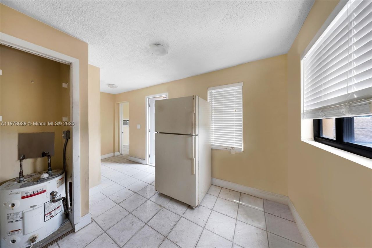 227 NW 17th Ave, Miami, FL 33125 Photo