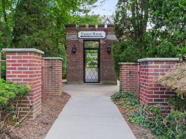 100 E Palisade Ave, Englewood, NJ 07631