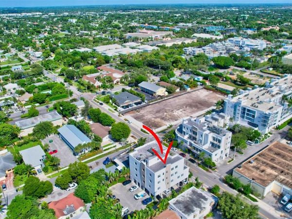 110 SE 2nd ST, Unit 203, Delray Beach, FL 33444