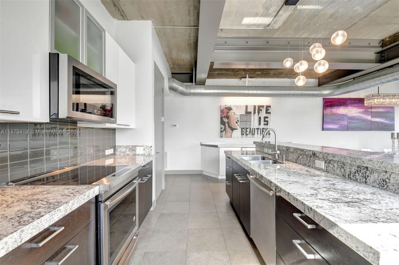 110 SE 2nd St, Unit 203, Delray Beach, FL 33444 Photo