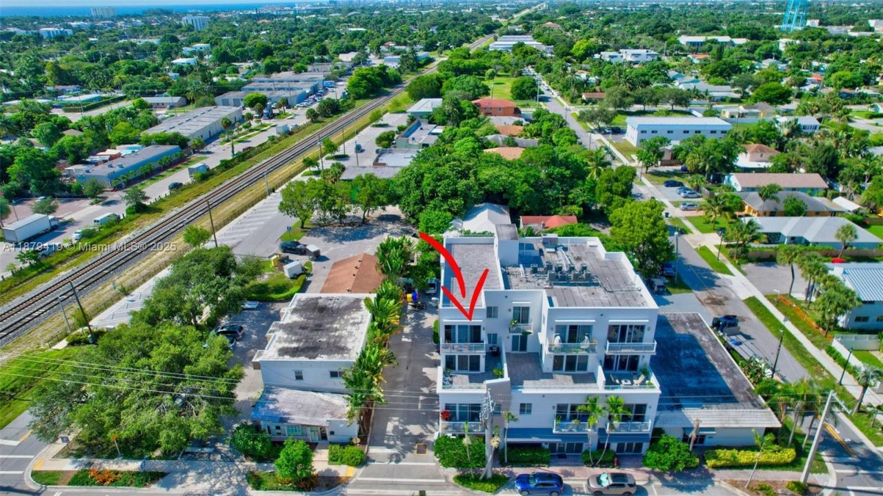 110 SE 2nd St, Unit 203, Delray Beach, FL 33444 Photo