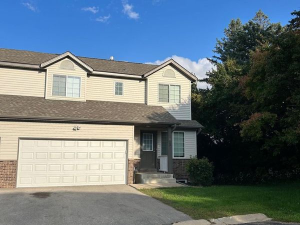 1035 Petra Court SW, Pine Island, MN 55963