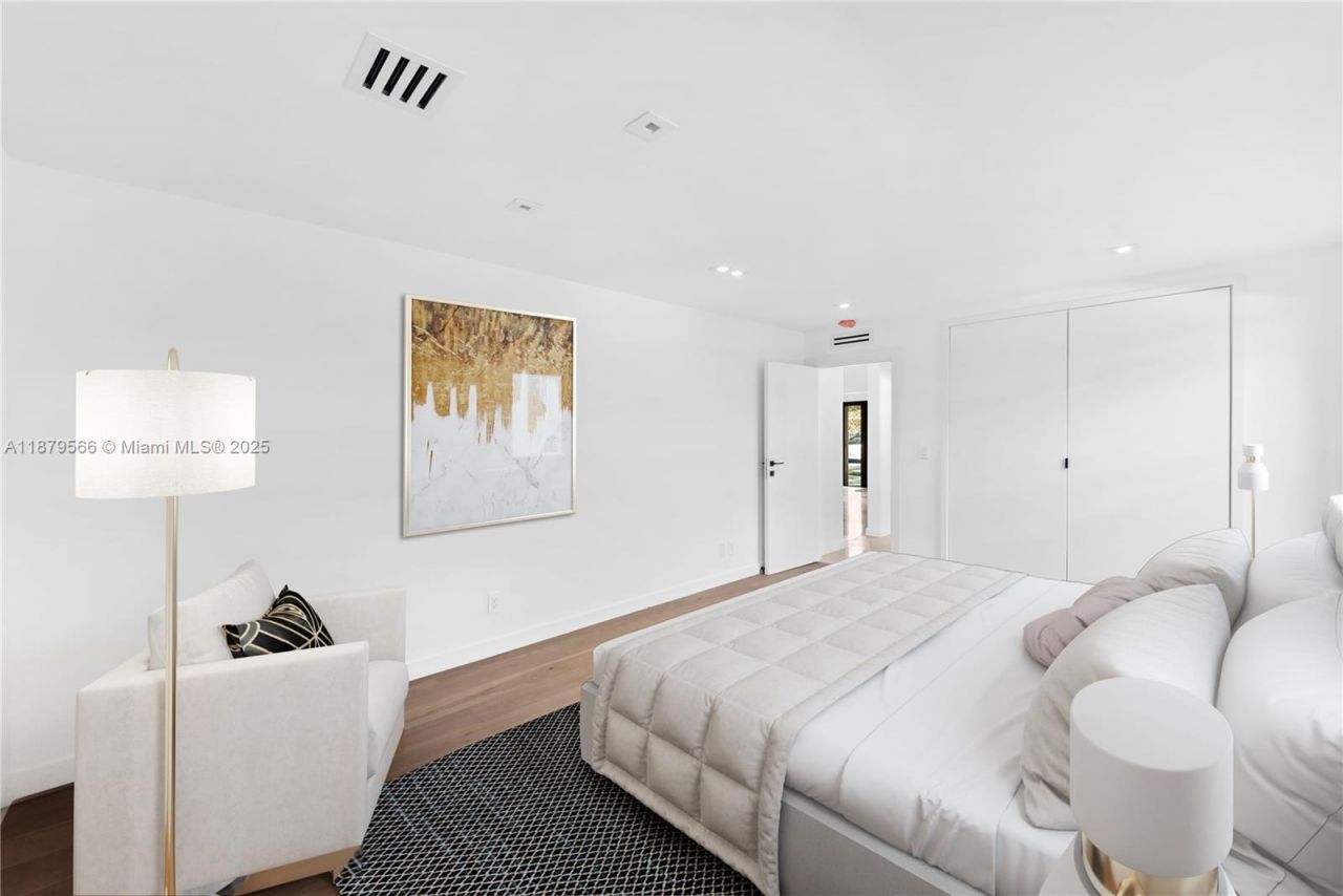 120 NE 49th St, Miami, FL 33137 Photo