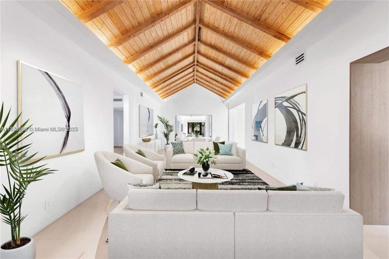 120 NE 49th St, Miami, FL 33137 Photo