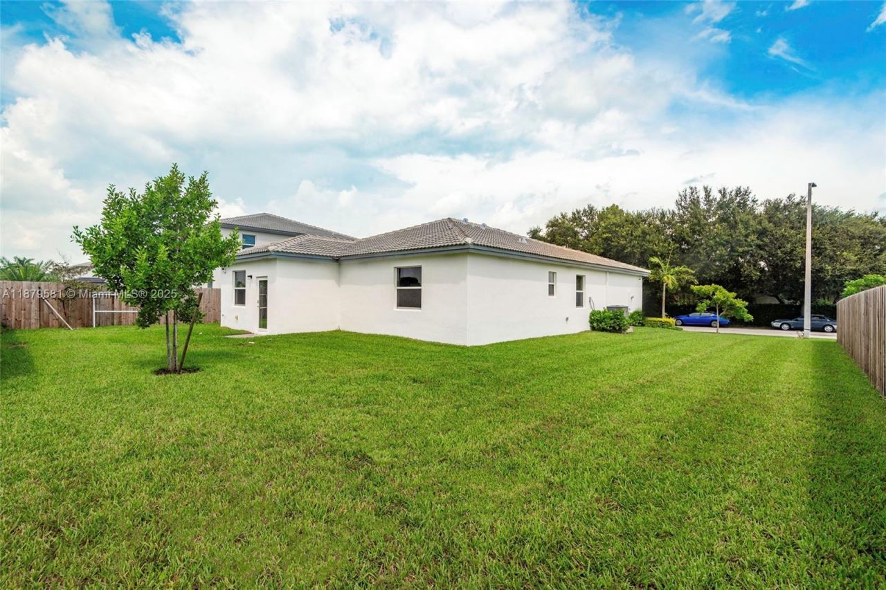 16344 SW 290th St, Homestead, FL 33033 Photo