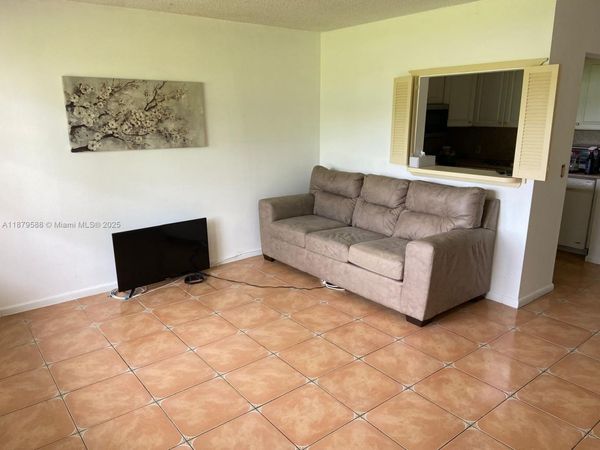 8 Fanshaw A, Unit 8, Boca Raton, FL 33434