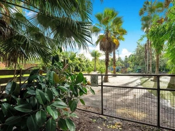 805 BARON ROAD, ORLANDO, FL 32828