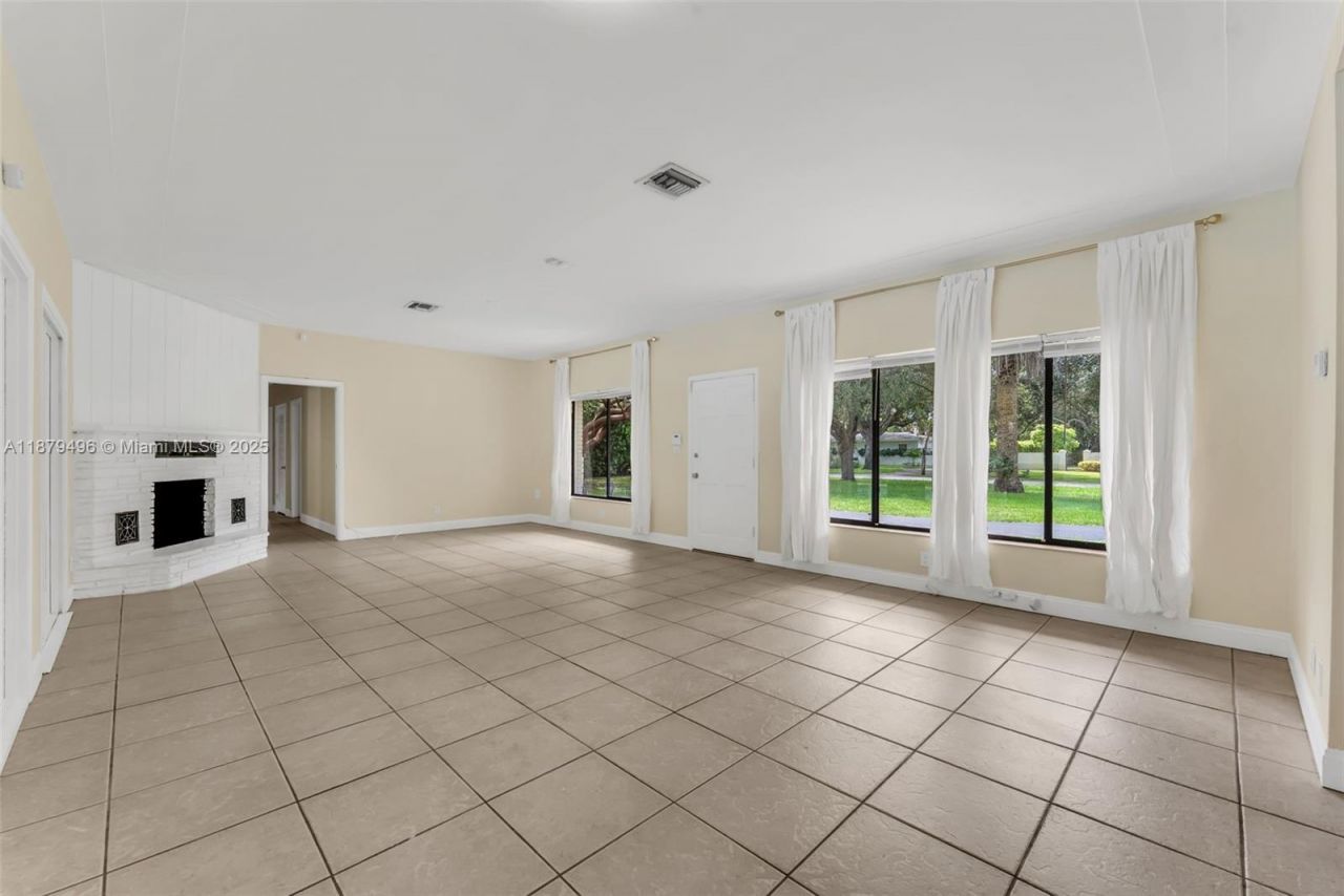 6275 SW 123rd Ter, Pinecrest, FL 33156 Photo