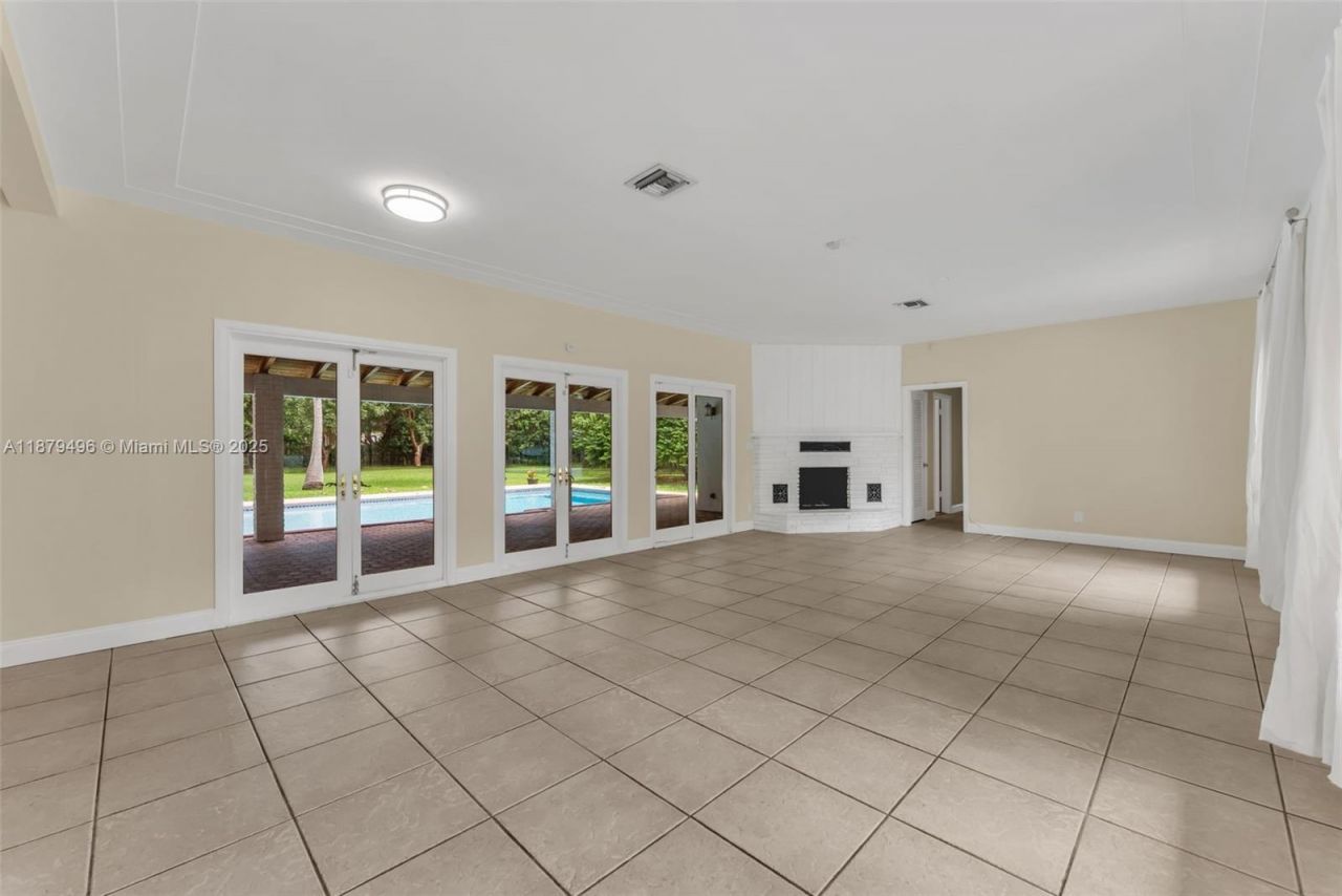 6275 SW 123rd Ter, Pinecrest, FL 33156 Photo