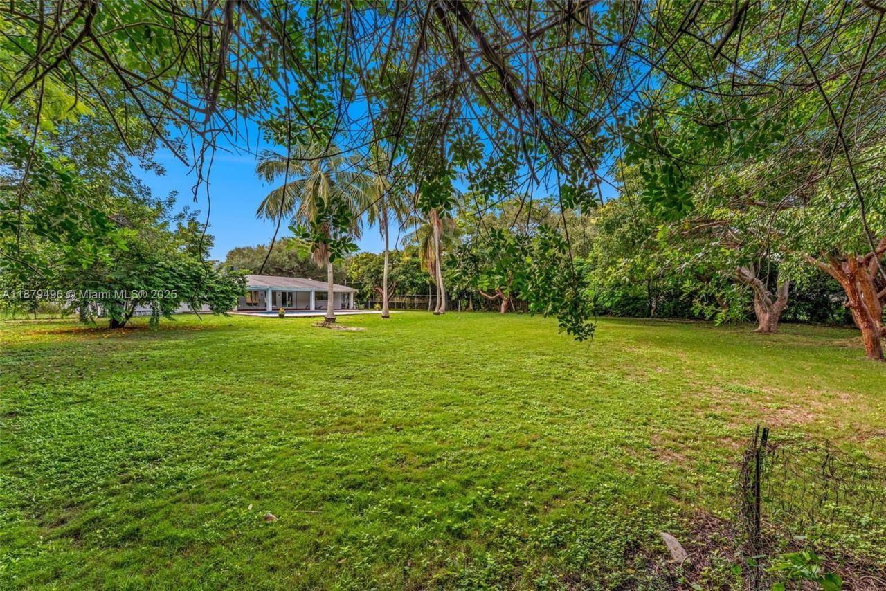 6275 SW 123rd Ter, Pinecrest, FL 33156 Photo