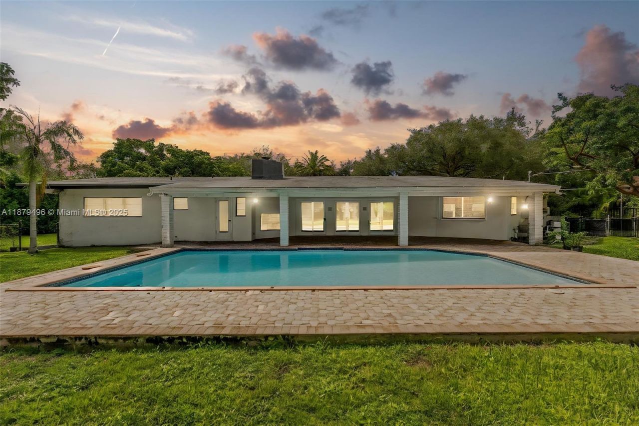 6275 SW 123rd Ter, Pinecrest, FL 33156 Photo